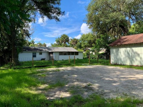 321 Graves Ave, Orange City, FL 32763-5165