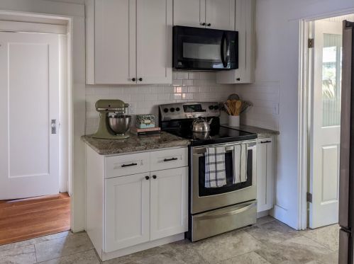 817 Cross St, Woodland CA  95695-4040 exterior