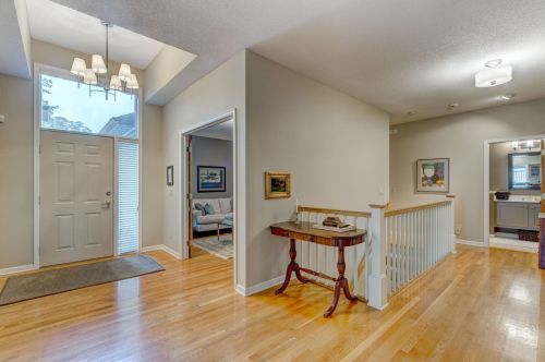 7913 Wyoming Ct, Minneapolis, MN 55438-1092