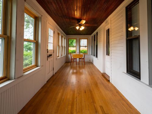 15 Pearl St, Dover NH  03820-3146 exterior