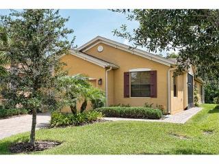 704 Grand Canal Dr, Kissimmee, FL 34759-4361