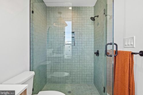 1601 2nd St, Philadelphia PA 19133-0033 exterior