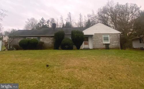 3312 Walnut St, Downingtown, PA 19335-2061