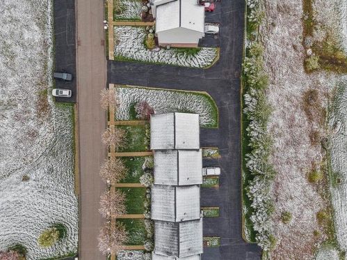 1052 Woodlawn Dr, Canonsburg PA  15317-5451 exterior