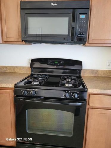 1511 Artisan Ct, Breinigsville PA  18031-1583 exterior