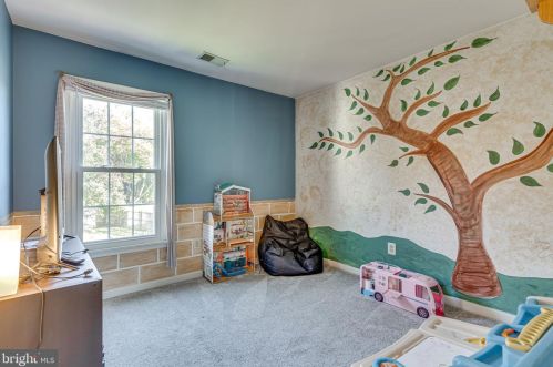 14100 Heatherstone Dr, Bowie MD  20720-4833 exterior