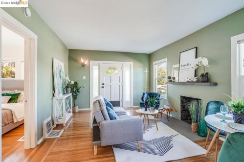 2865 Delaware St, Oakland, CA 94602-3215