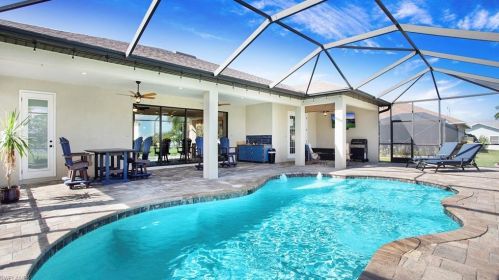 2831 14th Ter, Cape Coral, FL 33993-4835