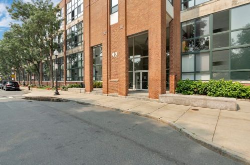 42 8th St, Boston MA  02127-2507 exterior