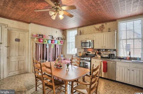 408 Rupley Rd, Camp Hill, PA 17011-1838