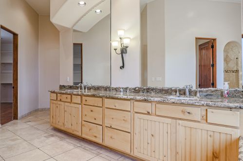 3833 67 Ave, Phoenix AZ 85033 exterior