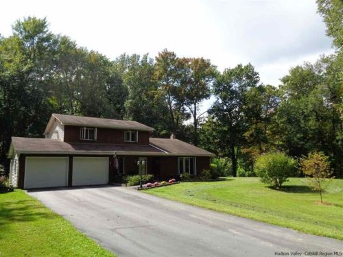 19 Michelle Dr, Gardiner, NY 12525-5309