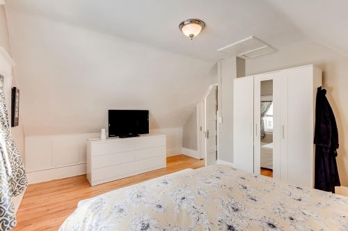 882 Bayard Ave, Saint Paul MN 55102-4002 exterior