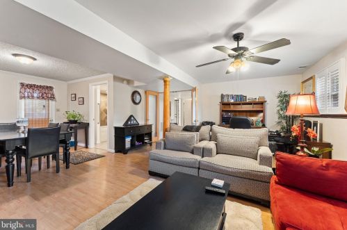 16309 Poplar Hill Rd, Haymarket VA  20169-2101 exterior