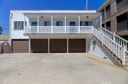 757 Redondo Ave, Long Beach CA  90804-5140 exterior