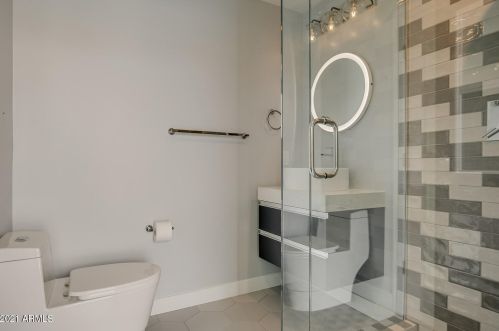 7614 20th St, Phoenix AZ  85020-4703 exterior