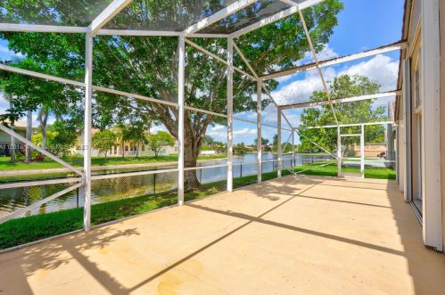 16565 10 St, Hollywood FL  33028-1466 exterior