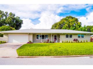 2561 Sunnyside St, Sarasota, FL 34239-4735