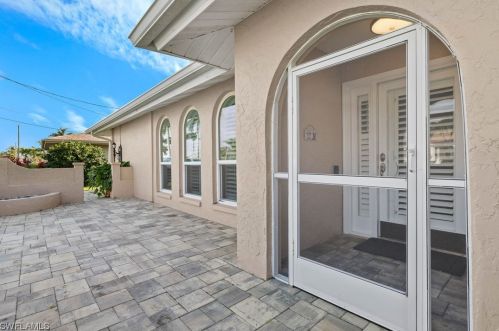 2236 27th St, Cape Coral, FL 33904-3326