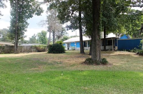 132 Lakeway Cir, Chita, TX 75862-8874