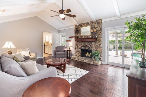 1610 King Arthur Cir, Maitland FL  32751-5818 exterior