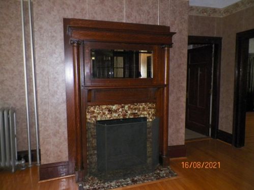 94 Vernon St, Worcester, MA 01610-1931