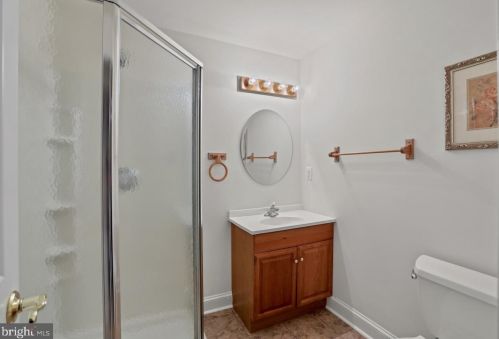 15625 Alderbrook Dr, Haymarket VA  20169-6131 exterior