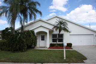 1188 Hatteras Cir, West Palm Beach, FL 33413-3003