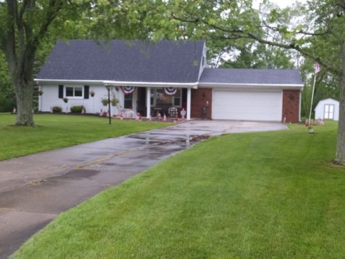 1709 Crestwood Dr, Defiance, OH 43512-3624