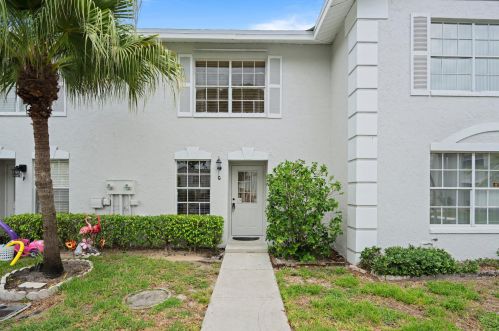 216 Foxtail Dr, West Palm Beach, FL 33415-6187