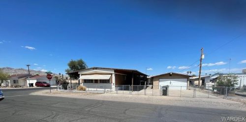 1880 Clearwater Dr, Bullhead City, AZ 86442-4813
