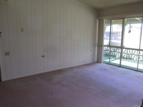 1221 Oakmont Rd, Seal Beach CA  90740-3688 exterior