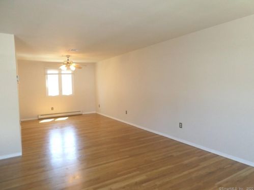 20 Edice Rd, Stamford, CT 06905-3511