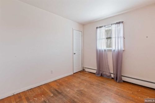 29 Ramapo Hills Blvd, Oakland NJ  07436-3906 exterior