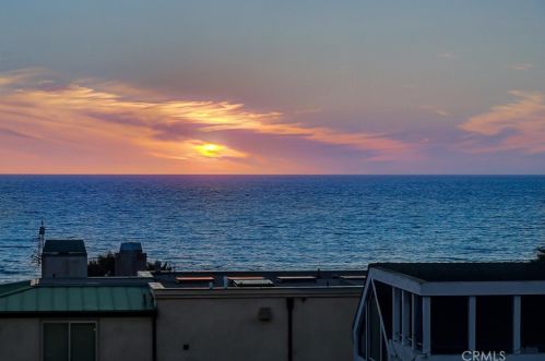 413 Bayview Dr, Manhattan Beach CA  90266-5717 exterior