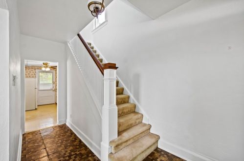 3044 Delwood Ave, Pittsburgh, PA 15216-2412