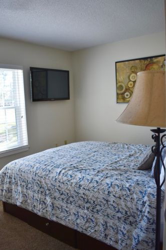 1366 Point Dr, Mount Pleasant SC  29466-9481 exterior