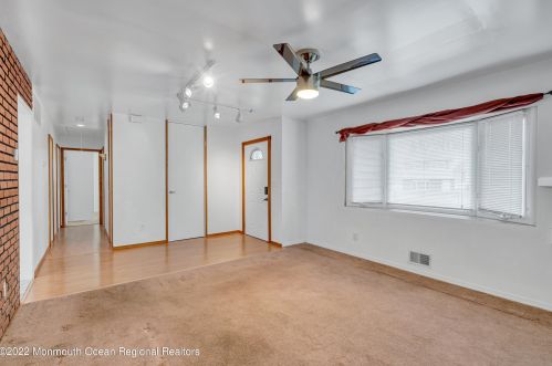 5 Wyoming Dr, Jackson Twp NJ  08527-1545 exterior