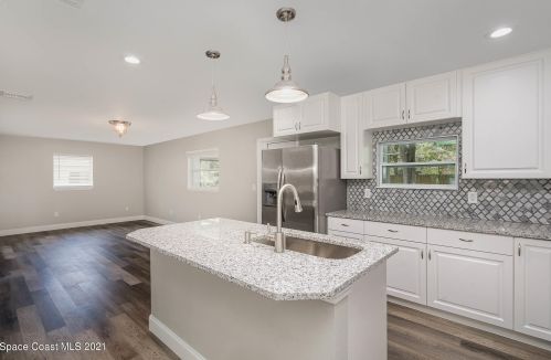 1890 White Sands Dr, Titusville FL  32780-4652 exterior