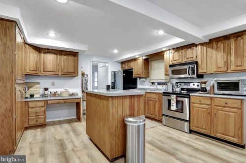 164 Ashley Dr, Shepherdstown WV  25443-4617 exterior