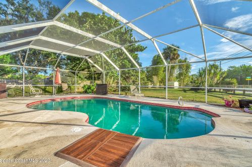 2920 Tropical Trl, Merritt Island FL  32953-8212 exterior