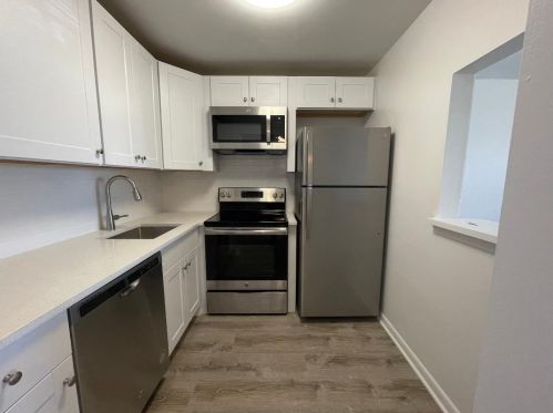 74 Camden C, West Palm Beach, FL 33417-2012