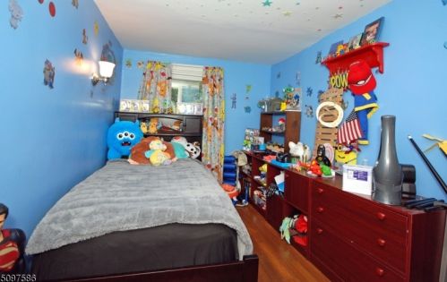 108 Mansfield St, Belvidere NJ  07823-1506 exterior