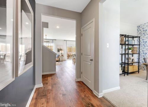 6050 Deborah Dr, Spring Grove, PA 17362-9203