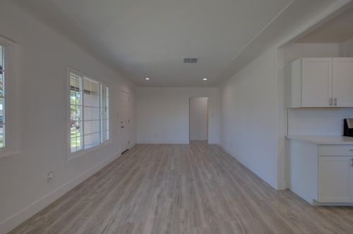 202 Camellia Way, Modesto CA  95354-2817 exterior