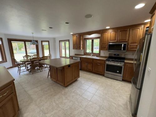 2629 Teresa Dr, Green Bay WI  54311-5576 exterior