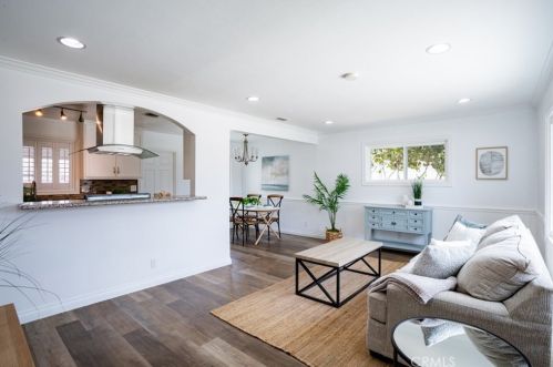 1285 Heathdale Ave, Covina CA  91722-1479 exterior