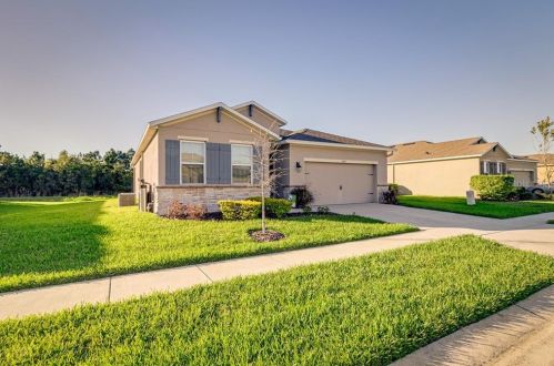 5851 Marsh Landing Dr, Winter Haven, FL 33881-7234