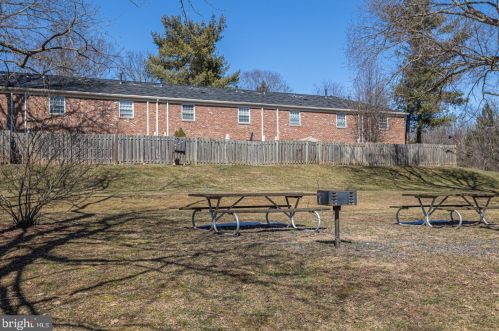 104 Ardwick Ter, Lansdale PA 19446-4925 exterior