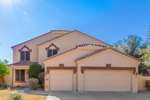 977 San Tan Dr, Gilbert, AZ 85296-3610